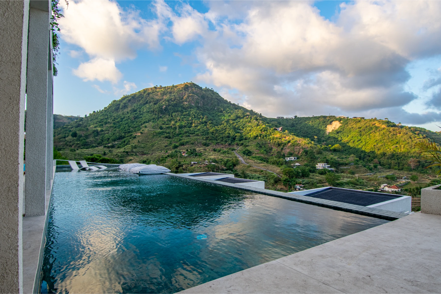 Sereno pool